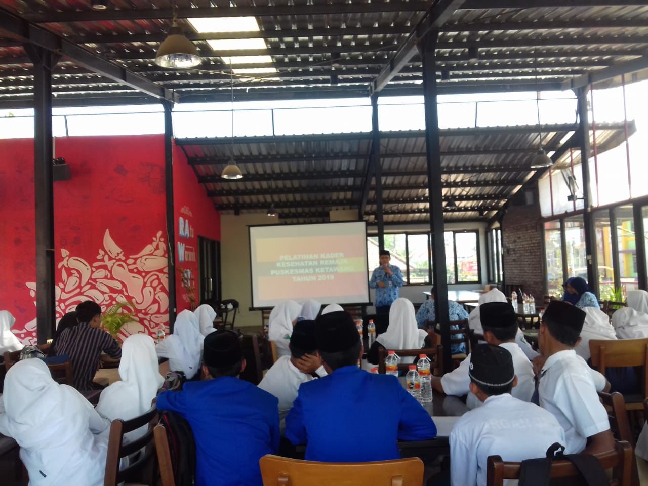 Pelatihan kesehatan kader remaja oleh “Puskesmas Ketawang Se Kecamatan Gondanglegi” Pelatihan kesehatan kader remaja oleh “Puskesmas Ketawang Se Kecamatan Gondanglegi”